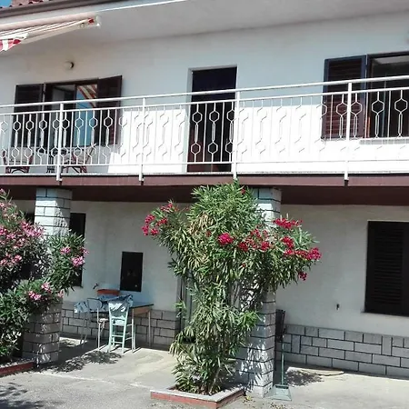 ★apartment Stella★ *